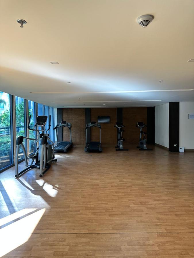 81 Newport Condominium Cluster 5 3A By Rechelle Nunag Pasay Dış mekan fotoğraf